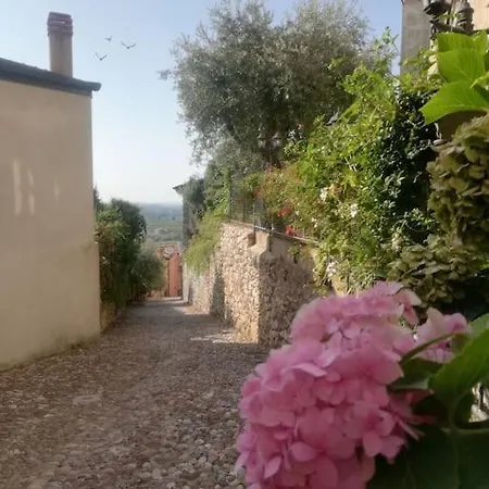 Ca'rosa An Italian Experience In The Old Town Cavaion Veronese
